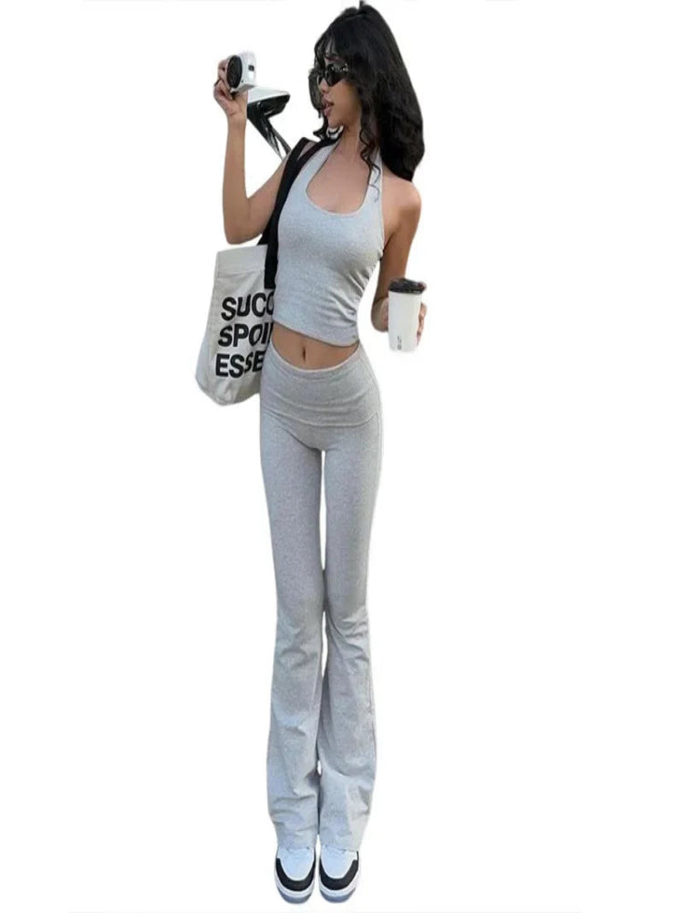 Crop Top & Wide Pants – Streetwear Set